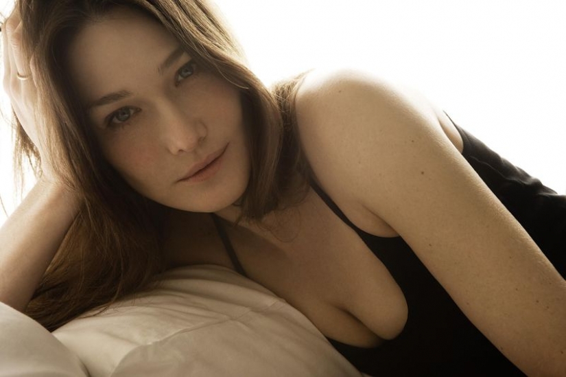 The most unforgettable sexy photos of Carla Bruni The most unforgettable sexy photos of Carla Bruni