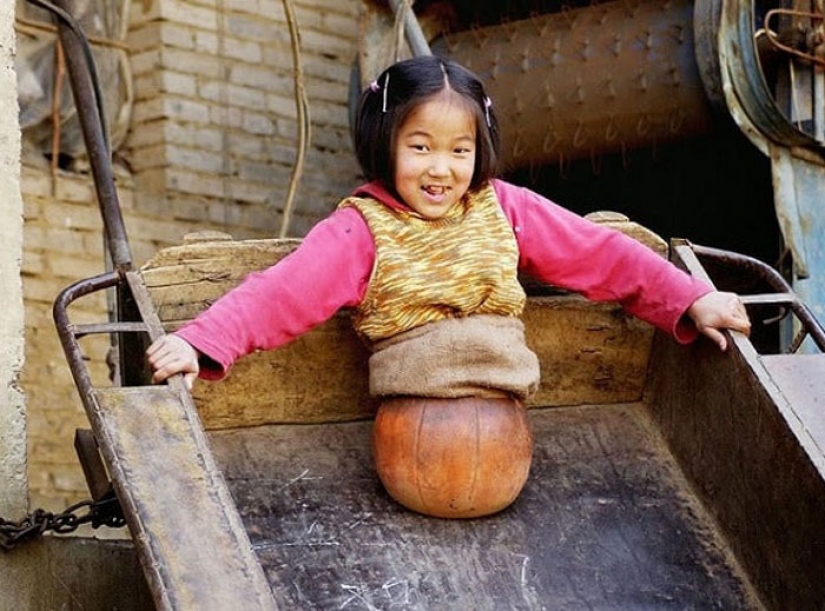 The national heroine of China: a girl with a basketball instead of legs became a famous athlete