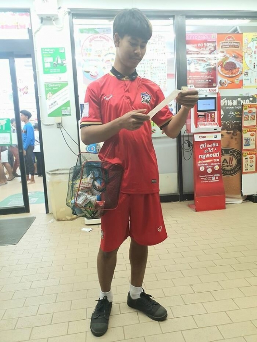 "The package is not necessary!" Shops of Thailand have started to refuse plastic