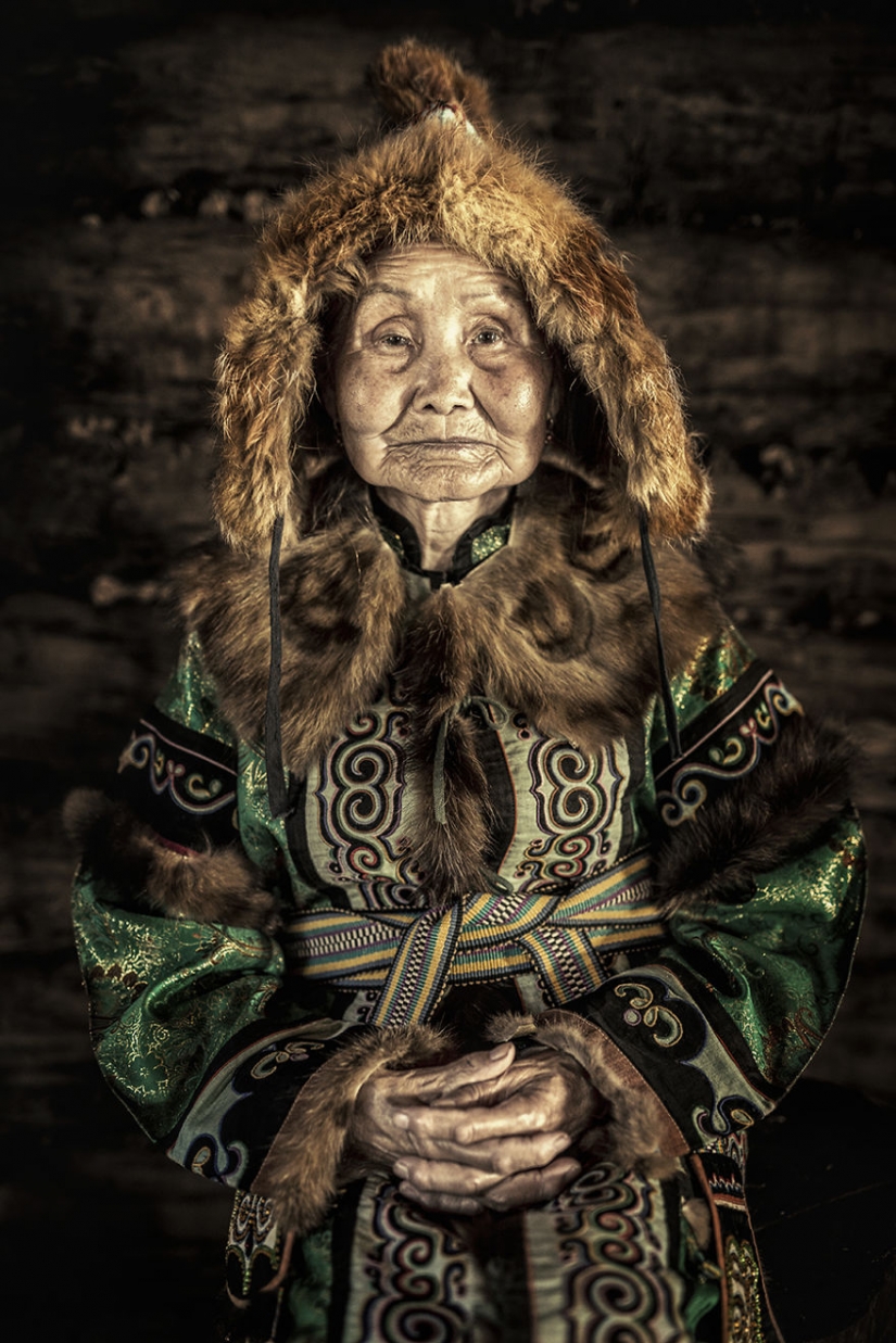 The photographer traveled 25,000 km to take portraits of the indigenous inhabitants of Siberia The photographer traveled 25,000 km to take portraits of the indigenous inhabitants of Siberia