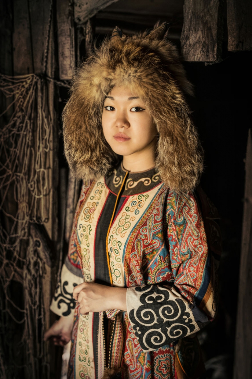 The photographer traveled 25,000 km to take portraits of the indigenous inhabitants of Siberia The photographer traveled 25,000 km to take portraits of the indigenous inhabitants of Siberia