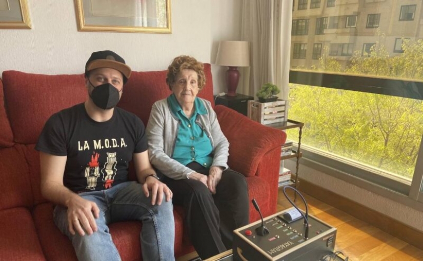 The Spaniard invented the "analog Telegram" for his beloved grandmother»