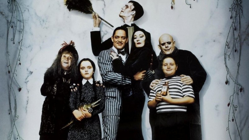 The sweet charm of black humor: unknown facts about the history of the Addams family The sweet charm of black humor: unknown facts about the history of the Addams family