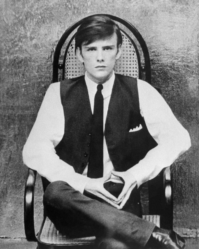 The tragic life story of Stuart Sutcliffe, the "fifth Beatle"