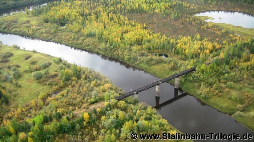 The trailer will not move, there are no platforms left: Stalin's road of death in the Arctic