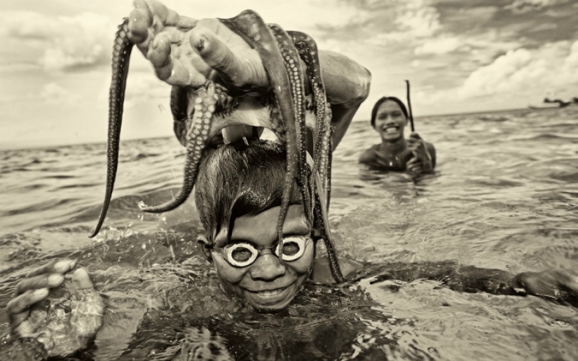 The vanishing world of the sea Gypsies
