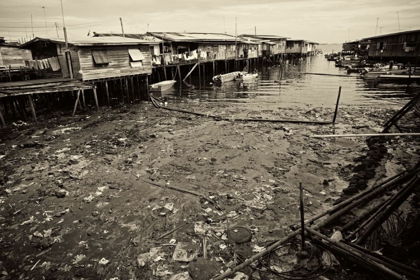 The vanishing world of the sea Gypsies
