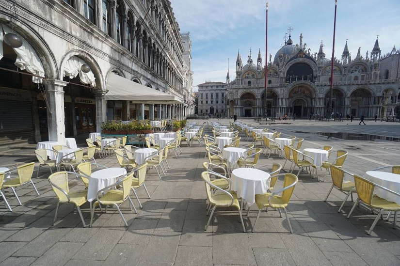 The world's most popular tourist destinations devastated by the coronavirus The world's most popular tourist destinations devastated by the coronavirus