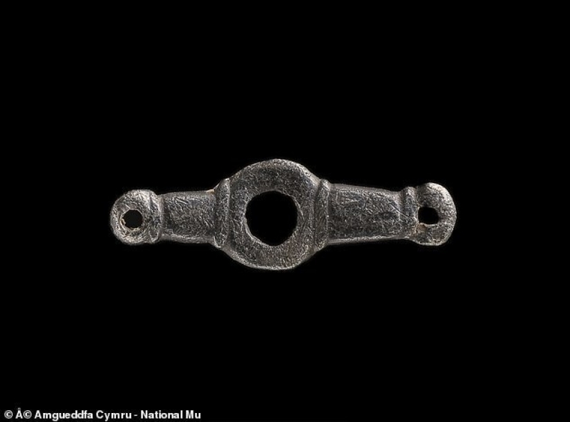 Treasure hunters found in Wales "ring of death"