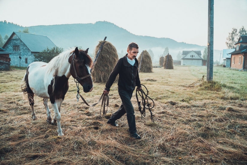 Ucrania, a través de los ojos de un Holandés: una excelente serie de fotos sobre la vida de Hutsuls Ucrania, a través de los ojos de un Holandés: una excelente serie de fotos sobre la vida de Hutsuls