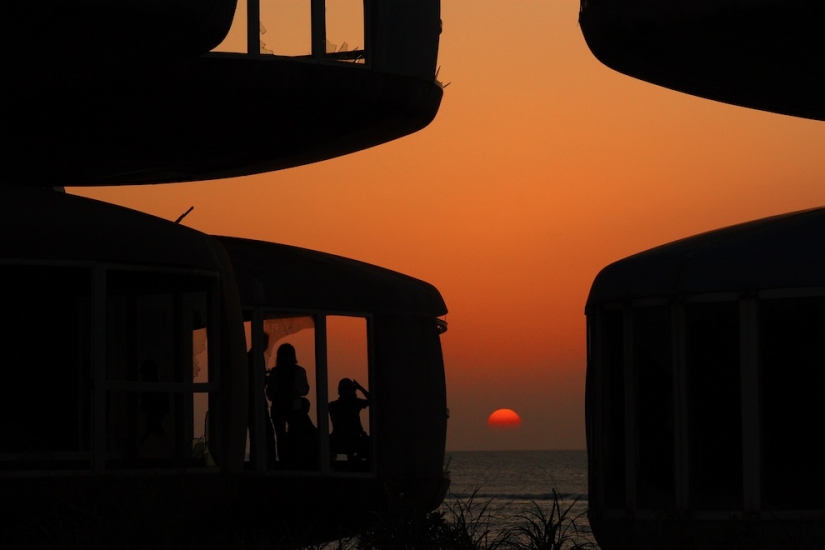 UFO Houses in Taiwan: An abandoned futuristic ghost town UFO Houses in Taiwan: An abandoned futuristic ghost town
