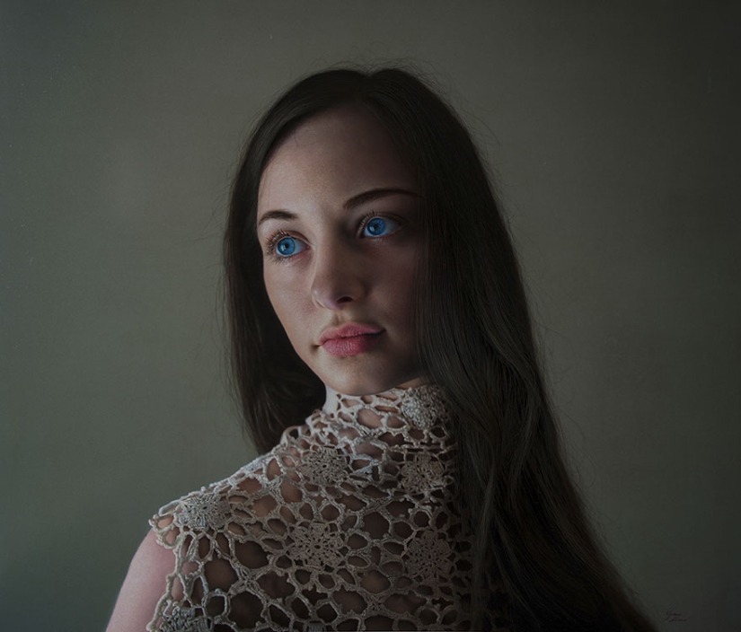 Ultra-realistic portraits with a pinch of the otherworldly by the artist Marco Grassi