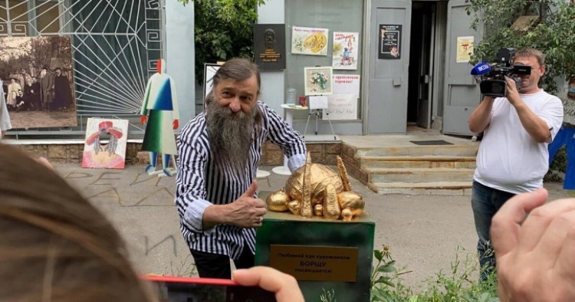 Un monumento a Borsch fue inaugurado en Kursk. Vegetariano Un monumento a Borsch fue inaugurado en Kursk. Vegetariano