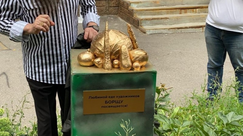 Un monumento a Borsch fue inaugurado en Kursk. Vegetariano Un monumento a Borsch fue inaugurado en Kursk. Vegetariano