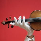 Un moscovita encontró un violín Stradivarius entre la basura de su tía