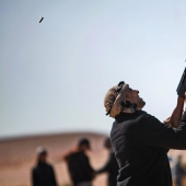 Un político fue muerto a tiros accidentalmente en Pakistán mientras celebraba su victoria electoral