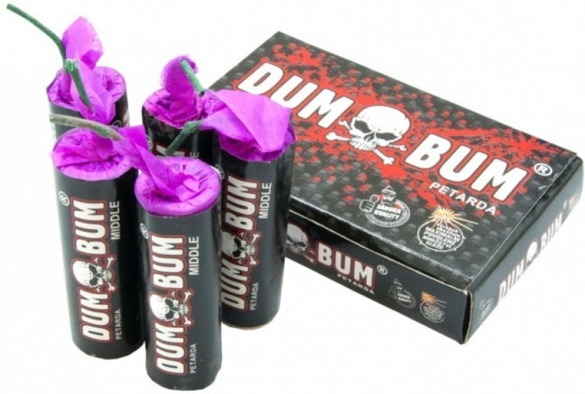 Un residente de la República Checa quería volar un lunar, pero casi perdió las piernas