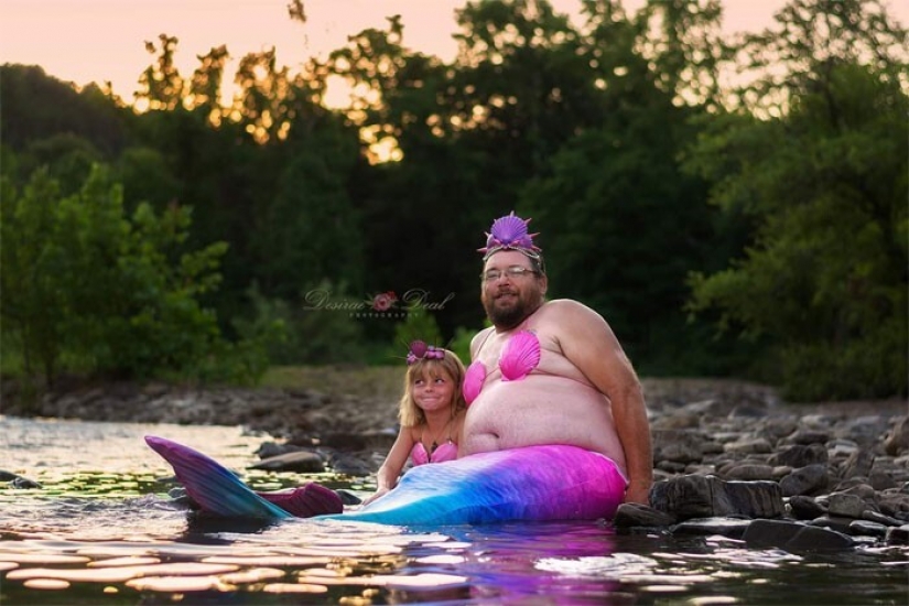 Una sesión de fotos de un padre con una hija pequeña en la imagen de las sirenas conquistó las redes sociales