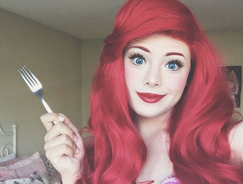 Under the images of these Disney princesses is hiding... a guy who knows how to make up
