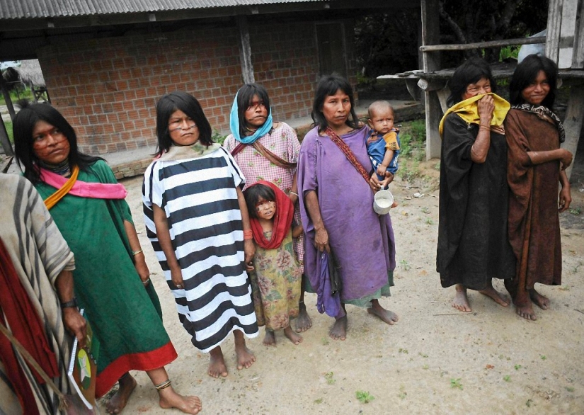 Unknown tribes: first contact with civilization Unknown tribes: first contact with civilization