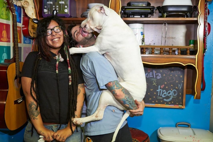 We met thanks to the Internet We met thanks to the Internet