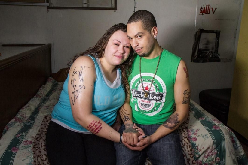 We met thanks to the Internet We met thanks to the Internet