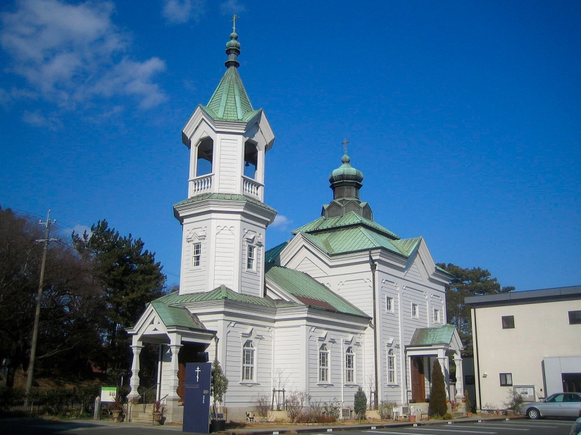 What do Orthodox churches in Japan look like?