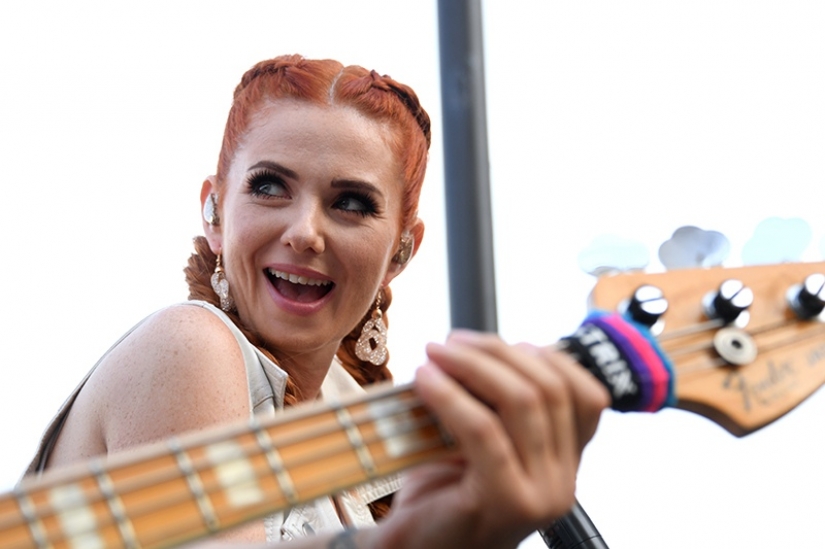 What does Lena Katina look like now – a red-haired girl from the duo " Tatu» What does Lena Katina look like now – a red-haired girl from the duo " Tatu»