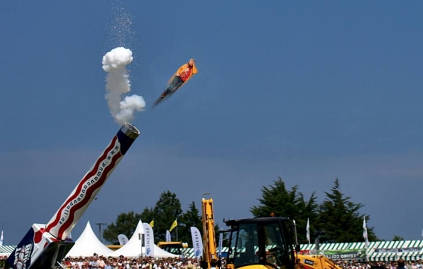 This is what happens when you sleep in your workplace.