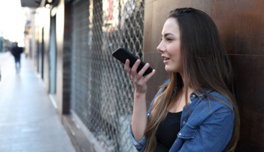 What is a Clubhouse and why everyone wants to get into it