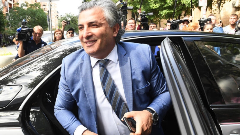 What is known about the lawyer Elman Pashayev: the death of a family in an accident, a criminal record and something else