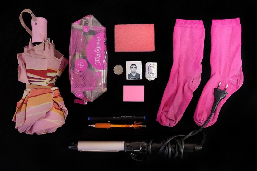 What is stored in women's handbags?