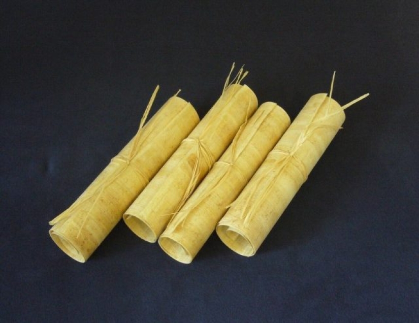 What women used before their period pads appeared