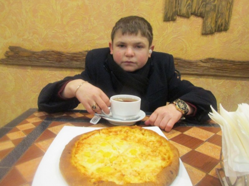 Who are the "successful" people social networking?