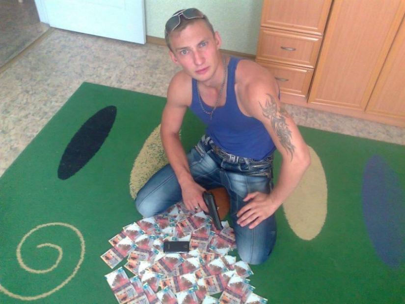 Who are the "successful" people social networking?