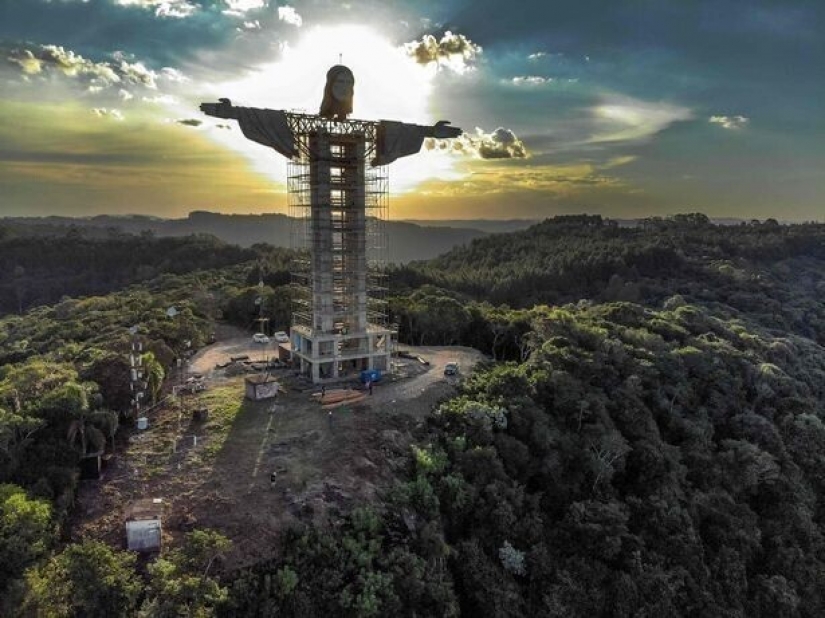 Why do they build a statue of Christ higher than the previous one in Brazil