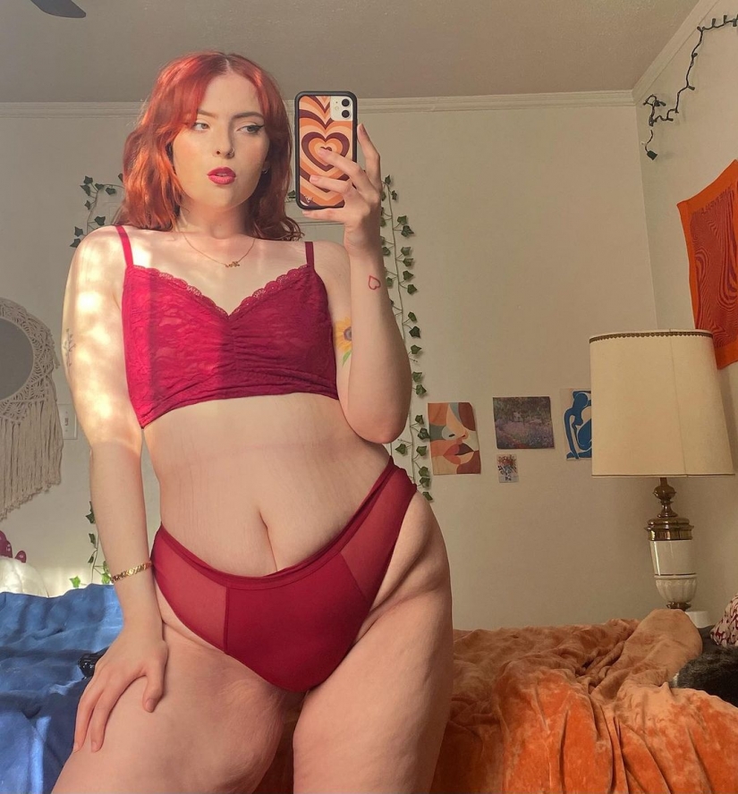 With a sagging belly, but high self-esteem: Liberated Jessica Blair and her photos in lingerie