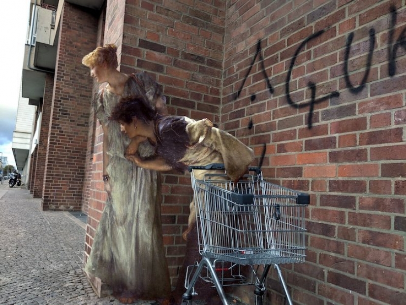 With paintings of classical paintings in modern life With paintings of classical paintings in modern life