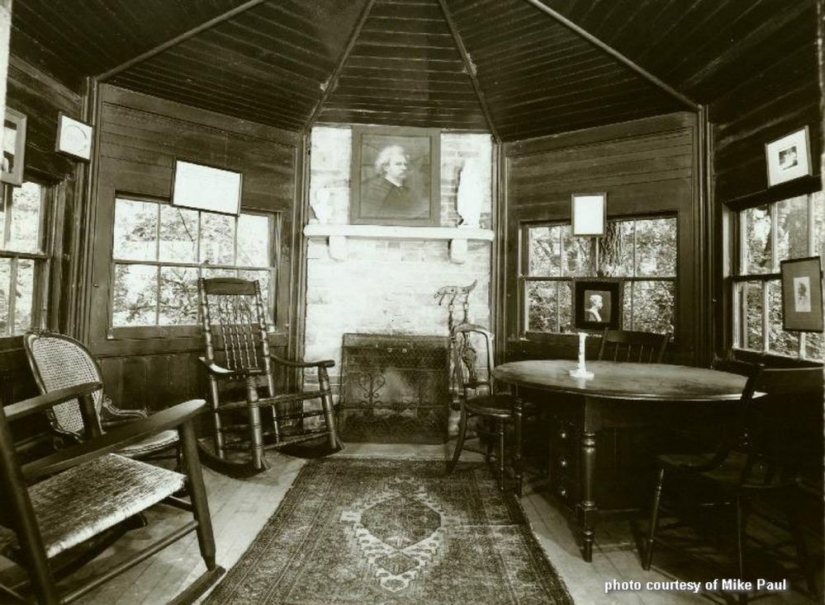 Workers' huts of famous writers Workers' huts of famous writers