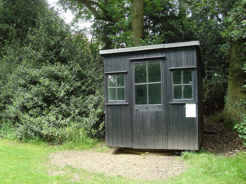 Workers' huts of famous writers Workers' huts of famous writers
