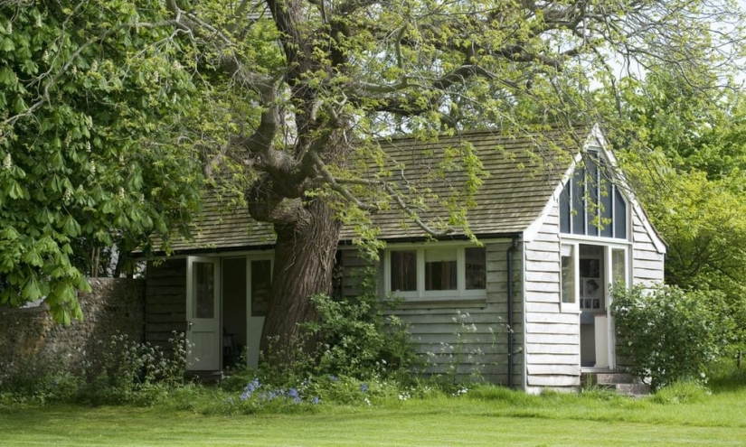 Workers' huts of famous writers Workers' huts of famous writers