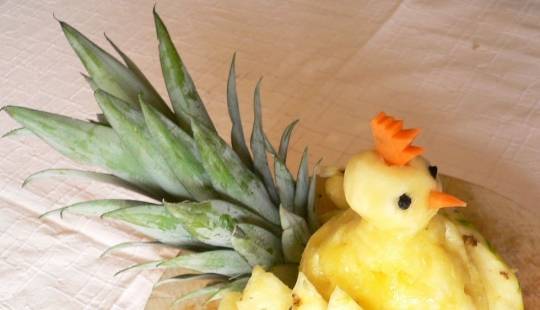 10 Benefits of Pineapple You Didn't Know About 10 Benefits of Pineapple You Didn't Know About