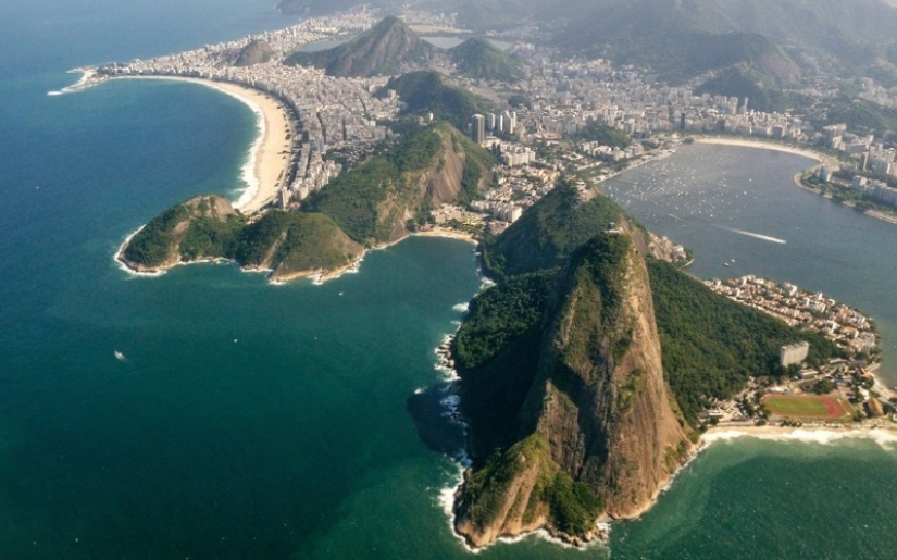10 flights where you definitely need to take a seat at the porthole