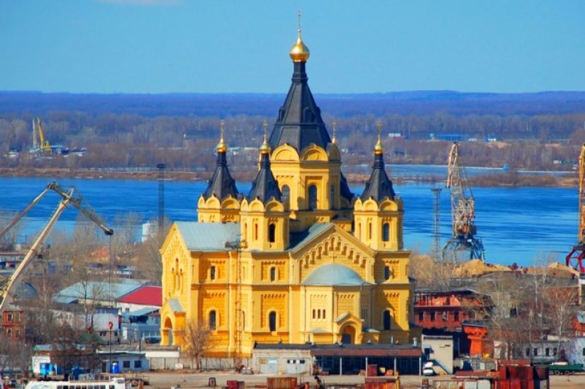 10 iglesias más grandes de Rusia 10 iglesias más grandes de Rusia