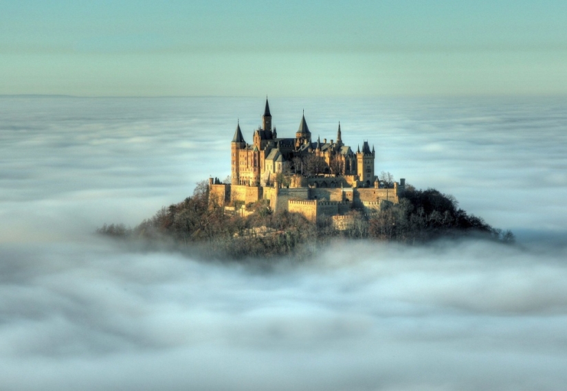10 Impressive Castles You'll Definitely Want to Live In 10 Impressive Castles You'll Definitely Want to Live In