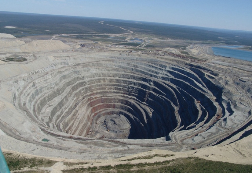 10 man-made black holes on the body of the Earth