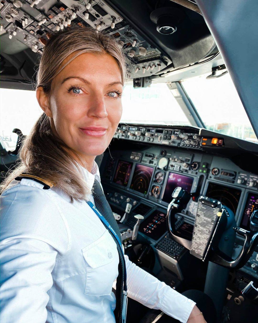 10 most beautiful female pilots who conquered Instagram 10 most beautiful female pilots who conquered Instagram