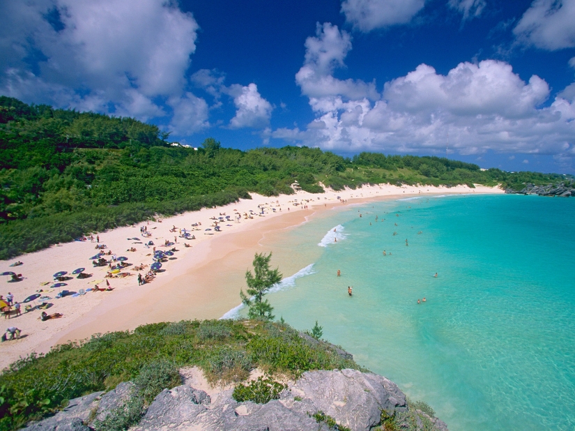 10 most beautiful pink beaches in the world