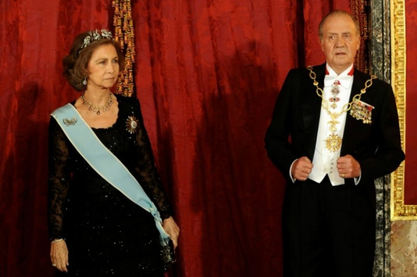 10 photos of how politicians and monarchs spend their holidays 10 photos of how politicians and monarchs spend their holidays