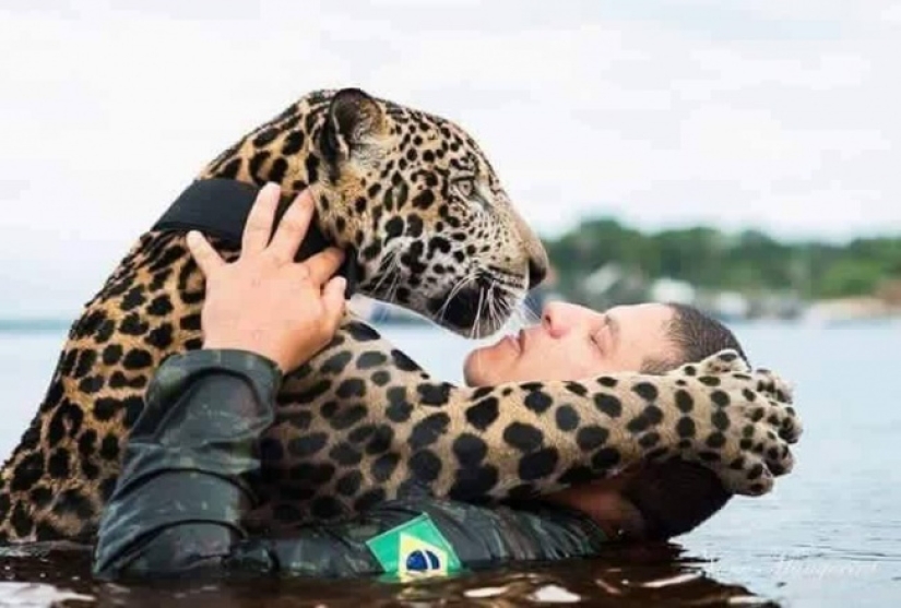 10 photos of this year that prove that humanity has hope